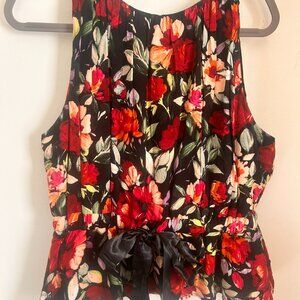 M, Women’s floral sleeveless blouse